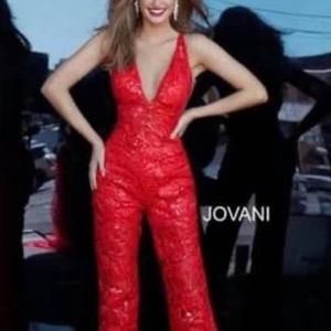 Jovani Red jumpsuit sz 6 EUC free earrings TAG available